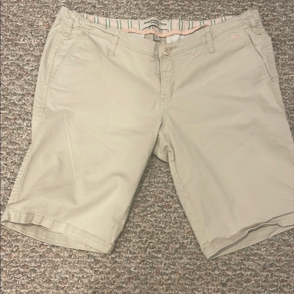 Abercrombie & Fitch Tan Bermuda Shorts Classic Summer Style